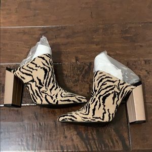 Qupid Taupe/Black Tiger Suede Mule Heels